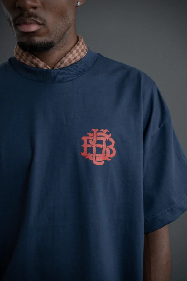 CAMISETA BOXY AQUARELA AZUL MARINHO