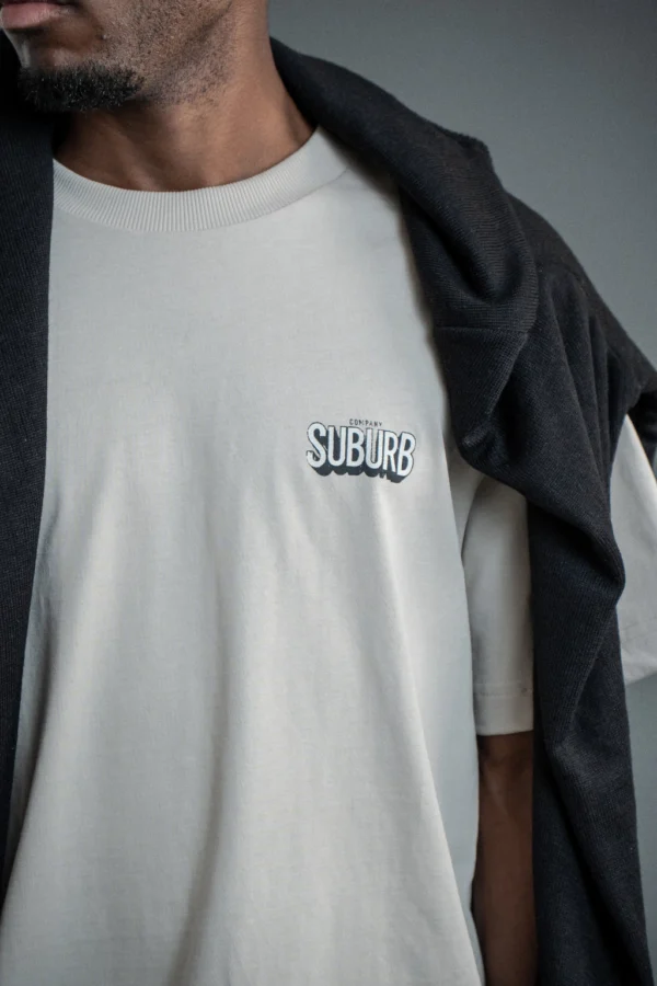 dk000514-9d02b67364505e47d117739203588518-1024-1024 CAMISETA SUBURB SHADOW BEGE