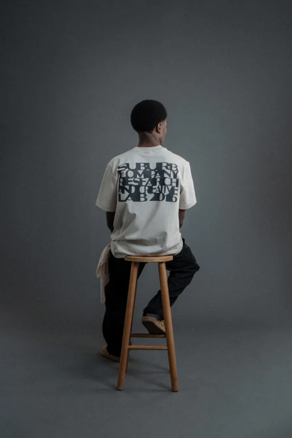 CAMISETA SUBURB KLAUS BEGE