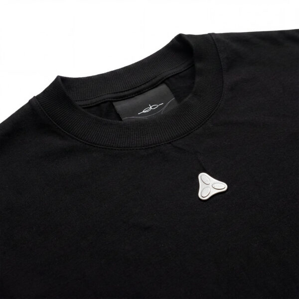 CAMISETA REGULAR "PATCH" PRETO