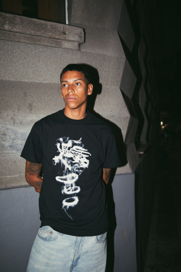 T-SHIRT FUMAÇA ONÇA LOGO
